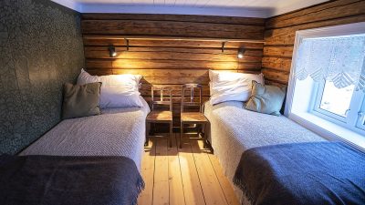 phoca_thumb_l_Soverom_2_etasje_Smedja_Egge_n_gard_6_april_01_22_web